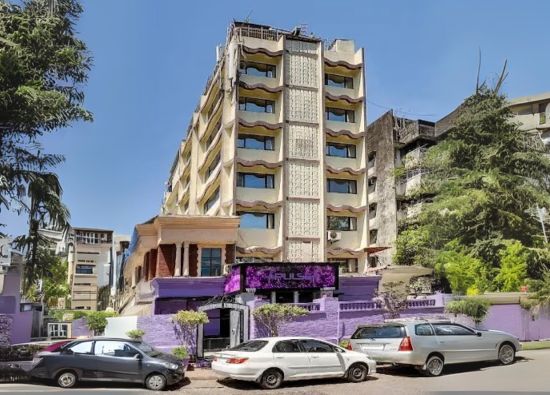 Ramee Guest line, Khar