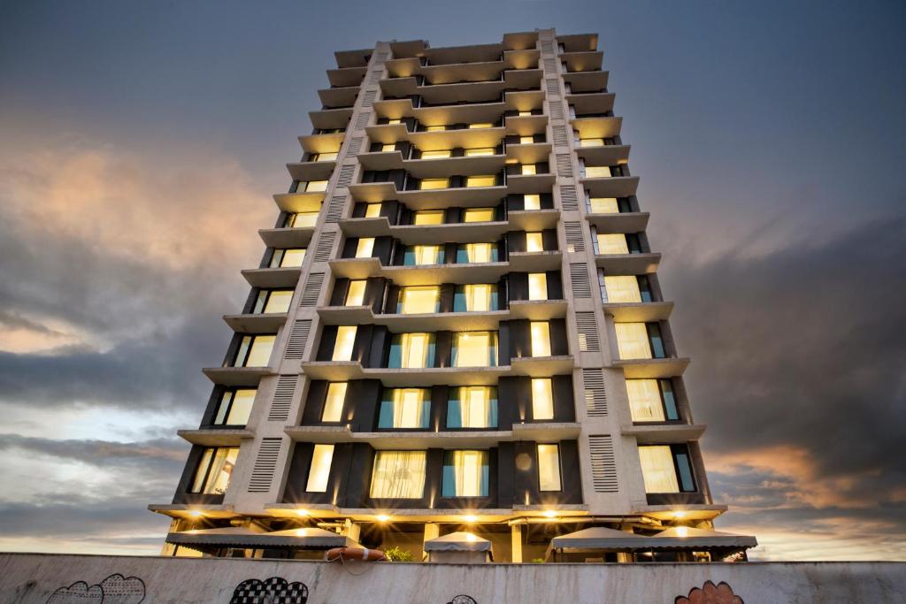 Ramee Techome Hotel Khar