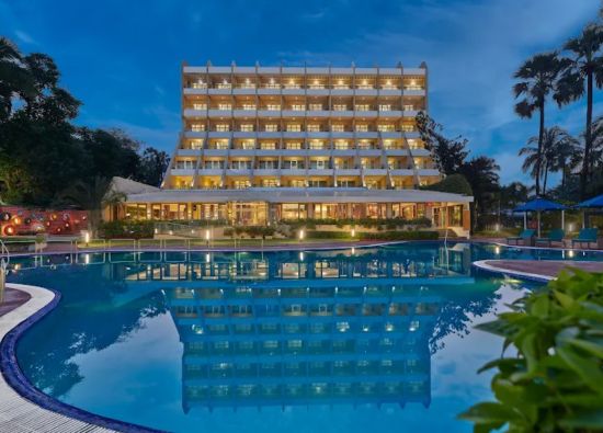 The Resort, Madh-Marve 